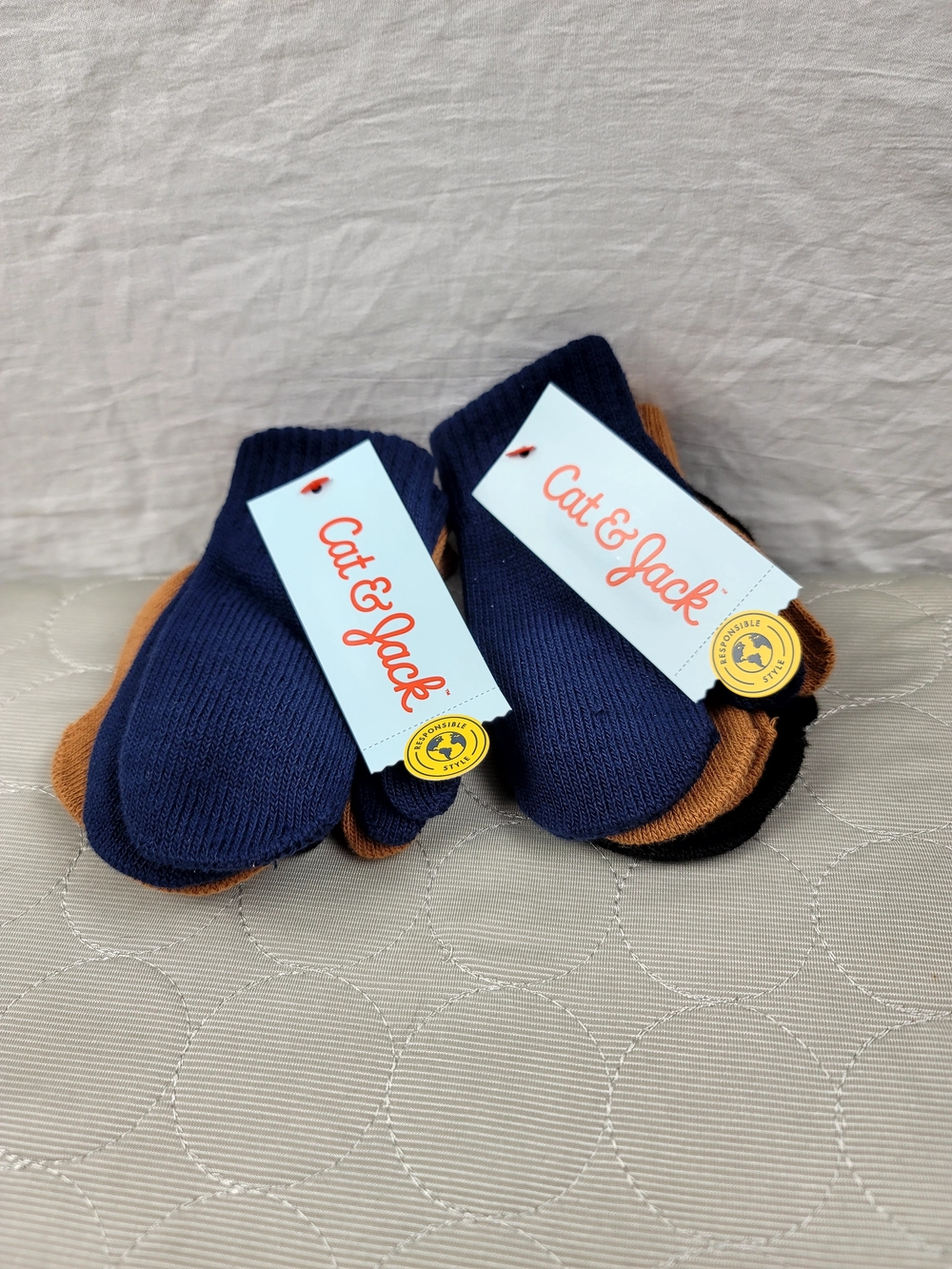 Lot of 2 Cat & Jack Toddler Mittens 3-Packs Navy Black Brown 2T-5T NWT